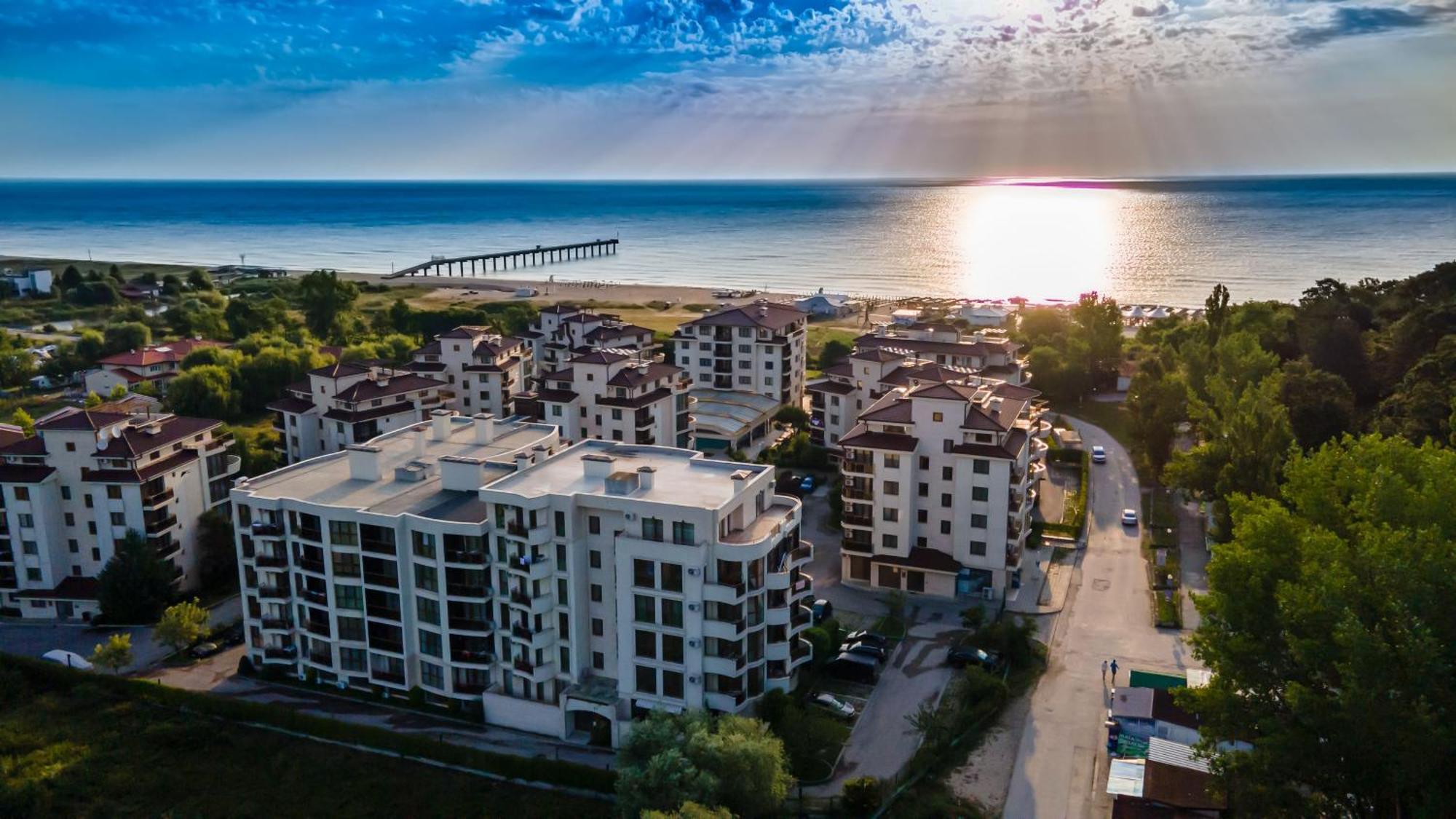 Long Beach Resort Shkorpilovtsi ภายนอก รูปภาพ